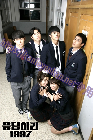 简LG-H5979 请回答1997【TV全集+幕后花絮+OST专辑】【独家全套日版蓝光多配置】（3BD）（有精装）
